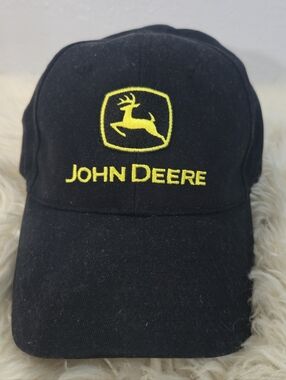 John Deere Black Hat Adjustable Strap Cap Embroidered Logo Farming Workwear